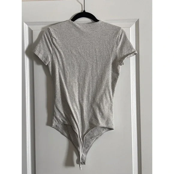 Abercrombie & Fitch Heather Grey Short Sleeve Cotton Blend Crew Neck Bodysuit - Picture 7 of 8